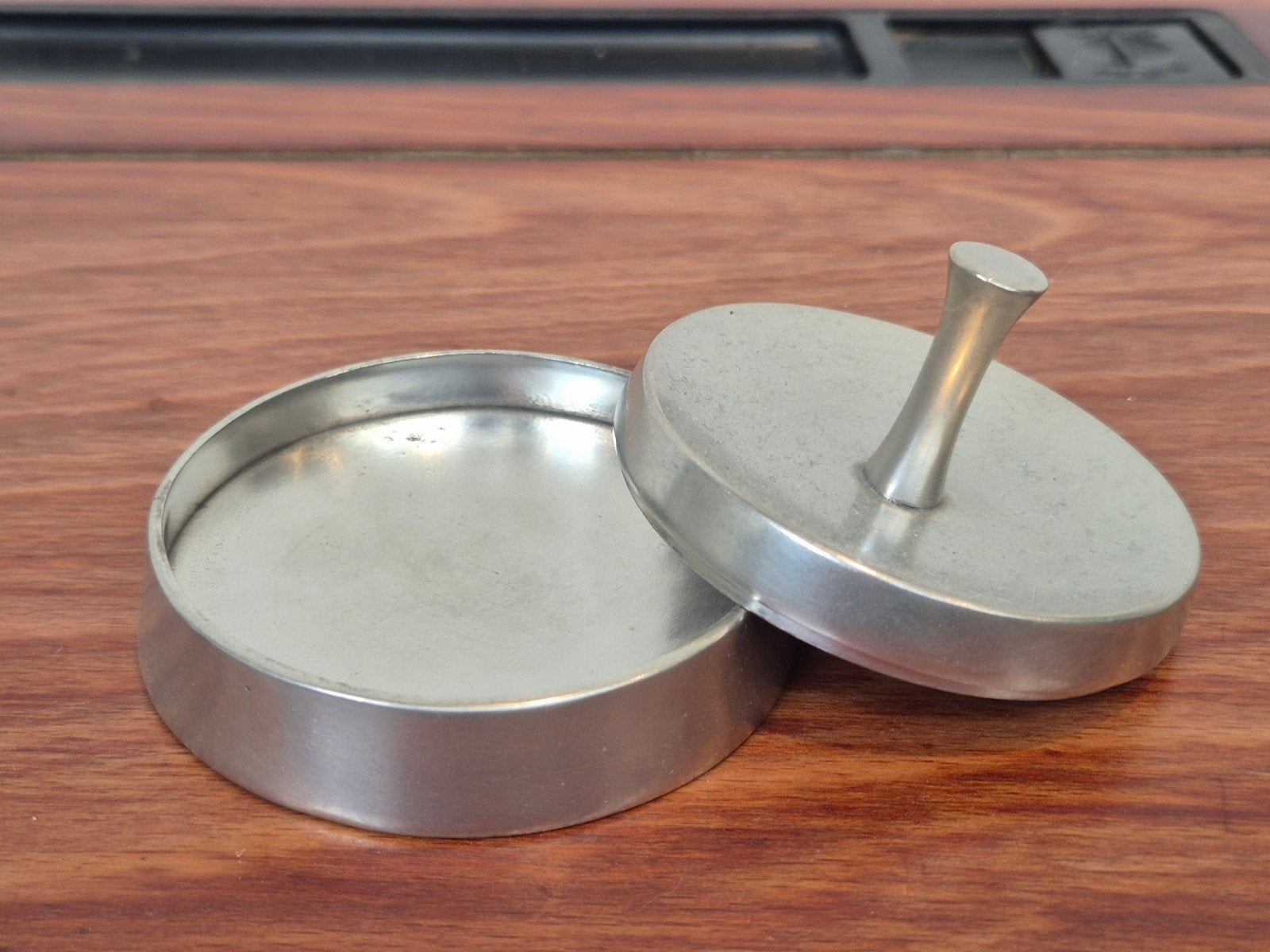 Vintage tinnen opbergdoosje gemerkt METALL Art Deco, Ophalen of Verzenden, Overige materialen