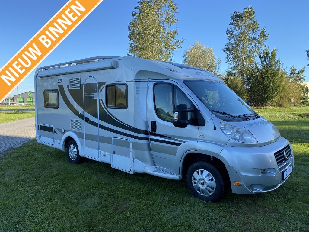 Dethleffs Globedrome 6501 B Nieuwe koelkast, Caravans en Kamperen, Standaard zit, Elektrische ramen, Raamblindering, Bedrijf