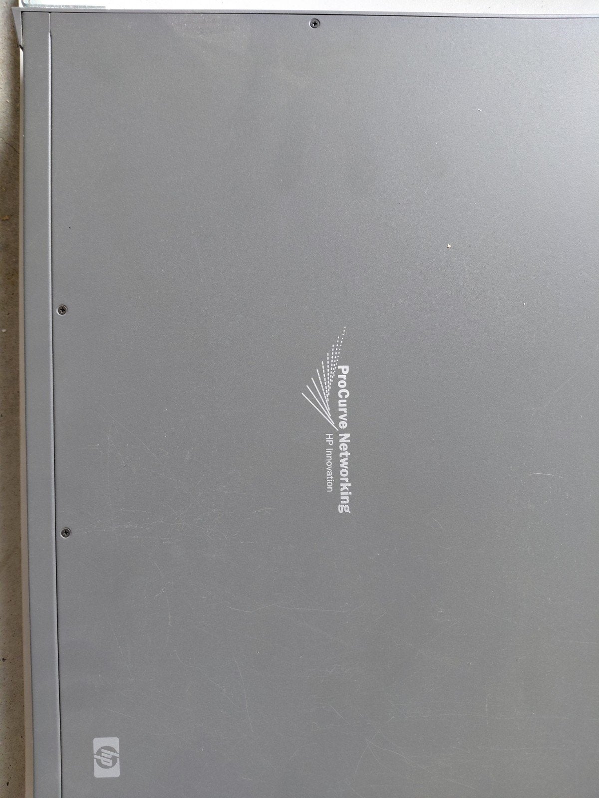HP ProCurve Switch 2626 24-poorts met rackbeugel, Computers en Software, Ophalen of Verzenden, Gebruikt