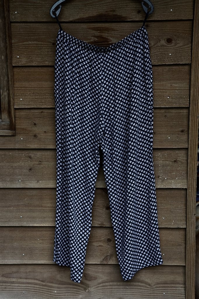 Ideale vakantiebroek van viscose !, Kleding | Dames, Zwart, Maat 42/44 (L), Ophalen of Verzenden, Lang