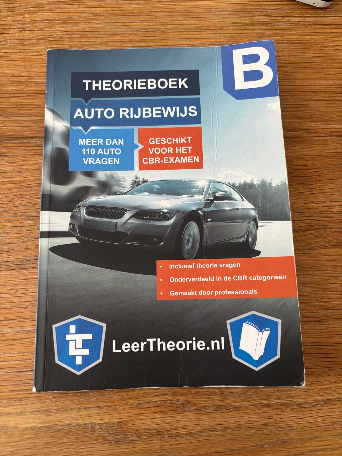 Theorieboek Auto Rijbewijs B - LeerTheorie 2020, Ophalen of Verzenden, Zo goed als nieuw, Algemeen