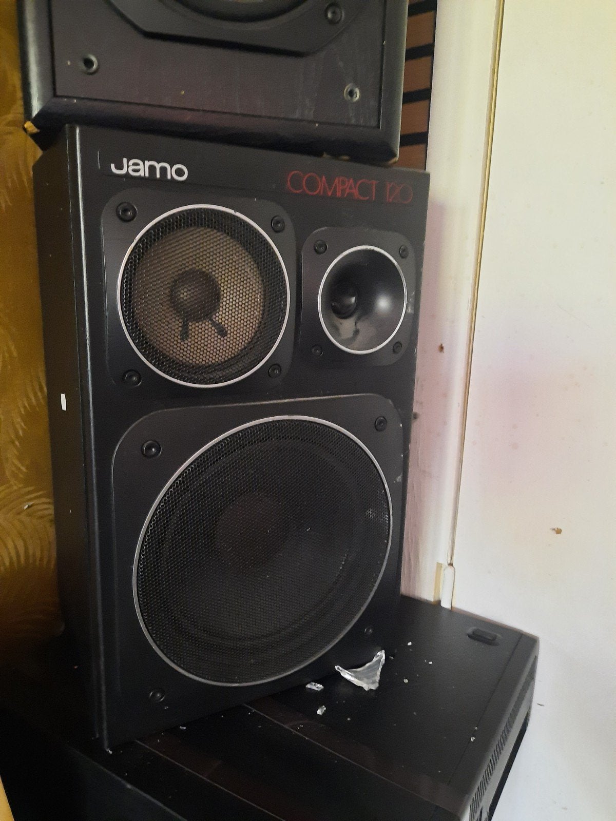 Jamo Compact 120 Speakerset - Goed Geluid, Gebruikt, Speakerset, Ophalen of Verzenden, 60 tot 120 watt