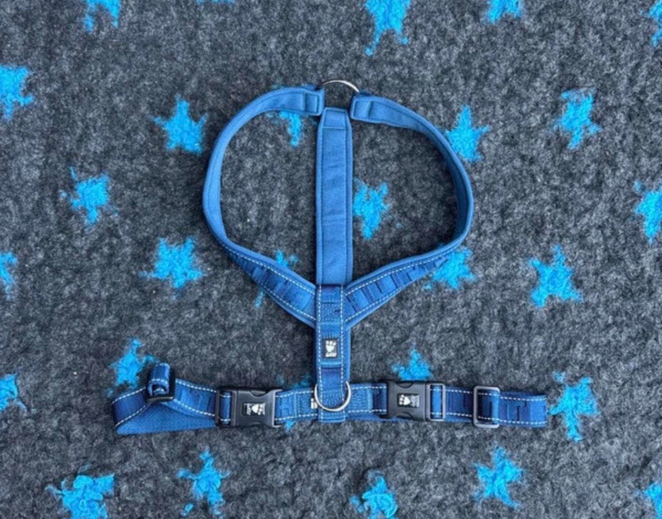 Hurtta casual Y tuig |  donker blauw, Dieren en Toebehoren, Ophalen of Verzenden, Zo goed als nieuw