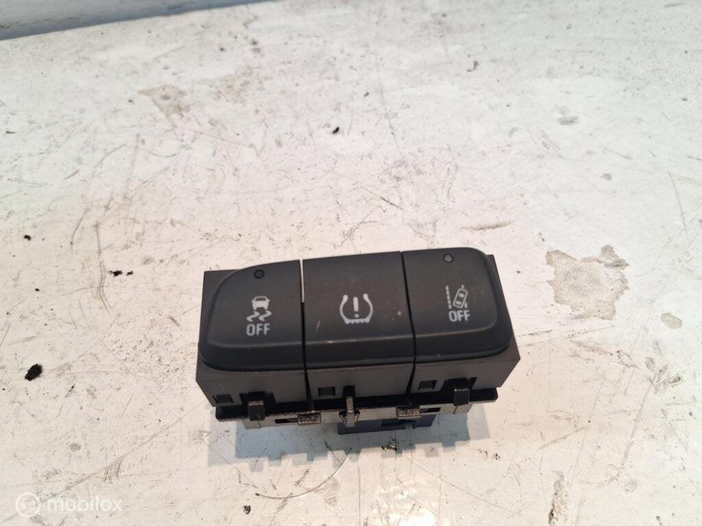ESP schakelaar Opel Crossland X ('17-'20) YP00032777, Gebruikt, Opel, Ophalen of Verzenden, Opel
