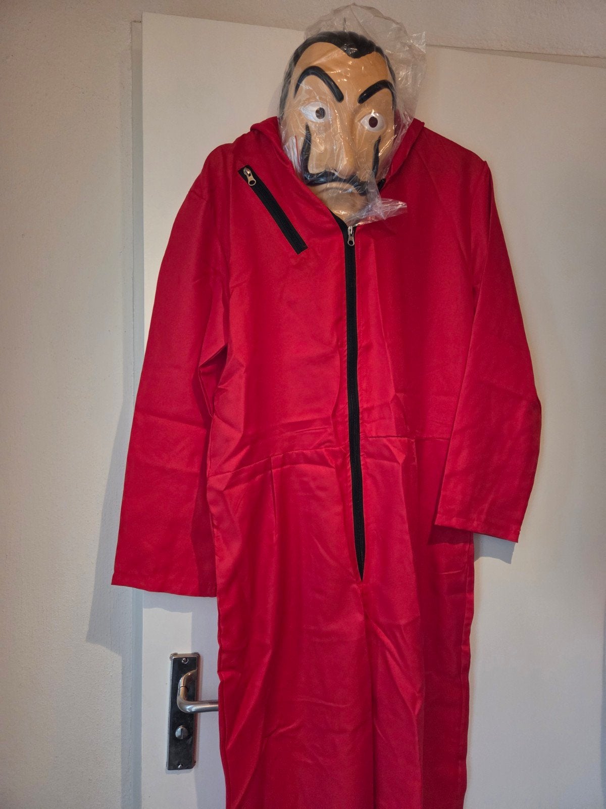 La Casa De Papel Cosplay Kostuum Halloween met masker, Hobby en Vrije tijd, Ophalen of Verzenden, Nieuw, Pak of Jurk