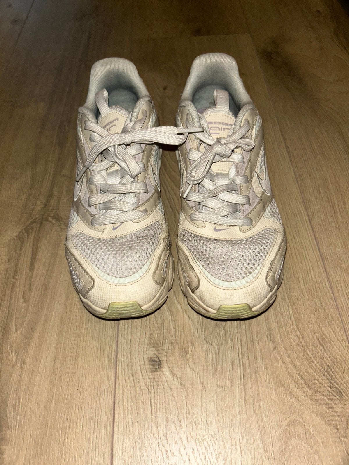Nike air zoom fire 38 pearl white/pale ivory, Gebruikt, Nike, L00, Schoenen
