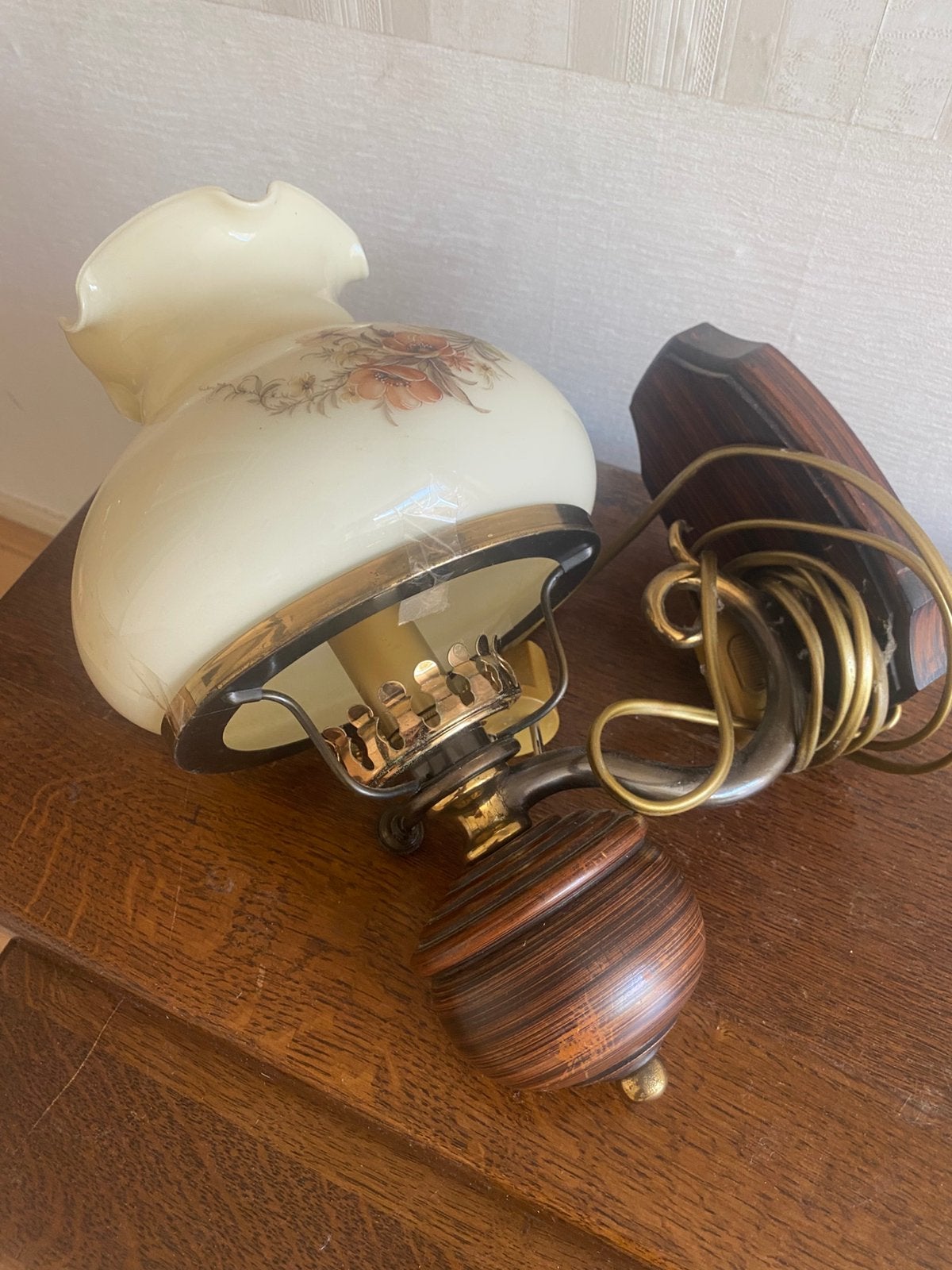 Vintage elektrische wandlamp, Huis en Inrichting, Ophalen of Verzenden, Zo goed als nieuw, Glas
