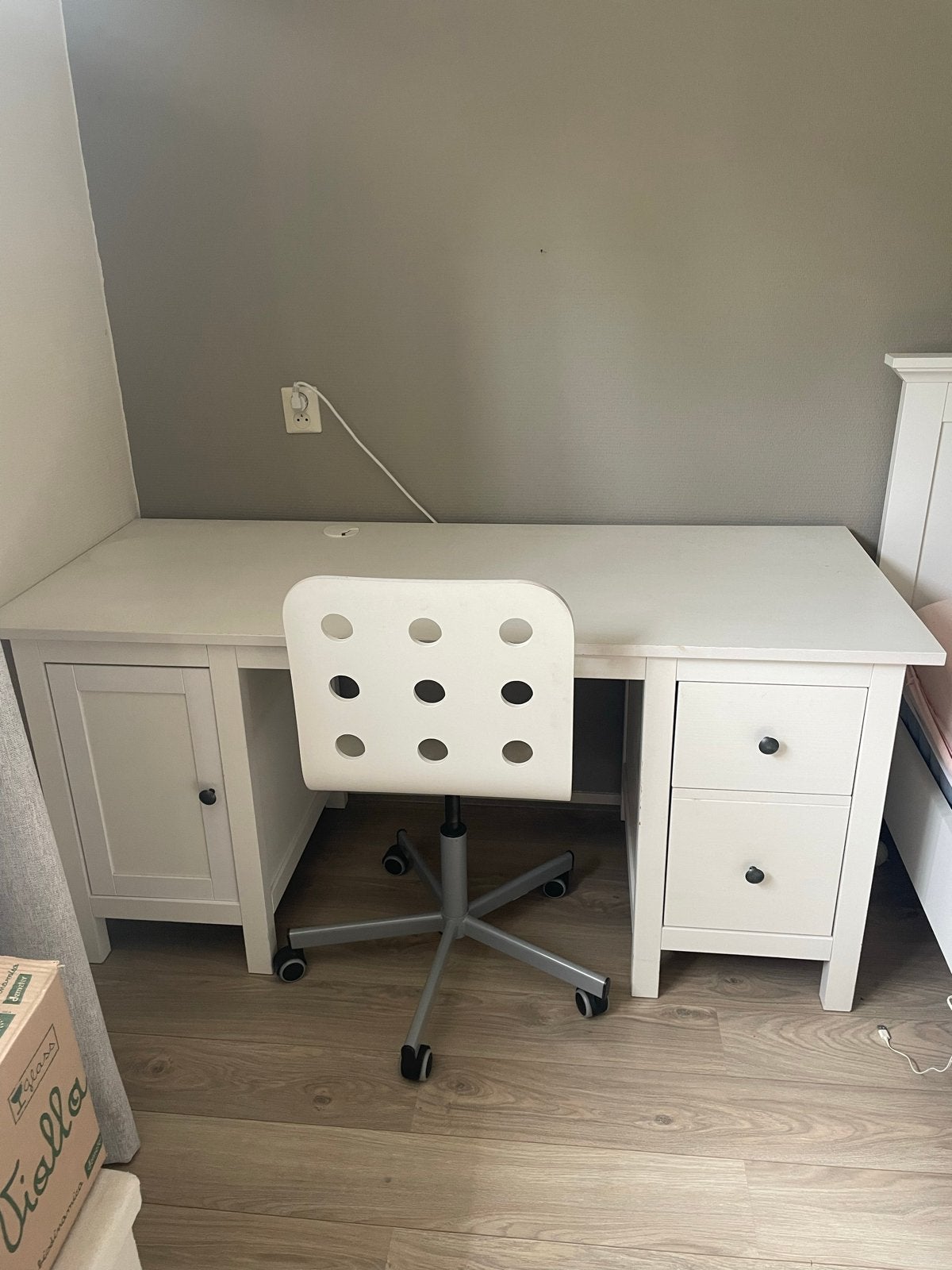 IKEA bureau met lades, kast en stoel - Gebruikt maar netjes, Huis en Inrichting, Bureaus, Ophalen, Gebruikt, Met lades, IKEA