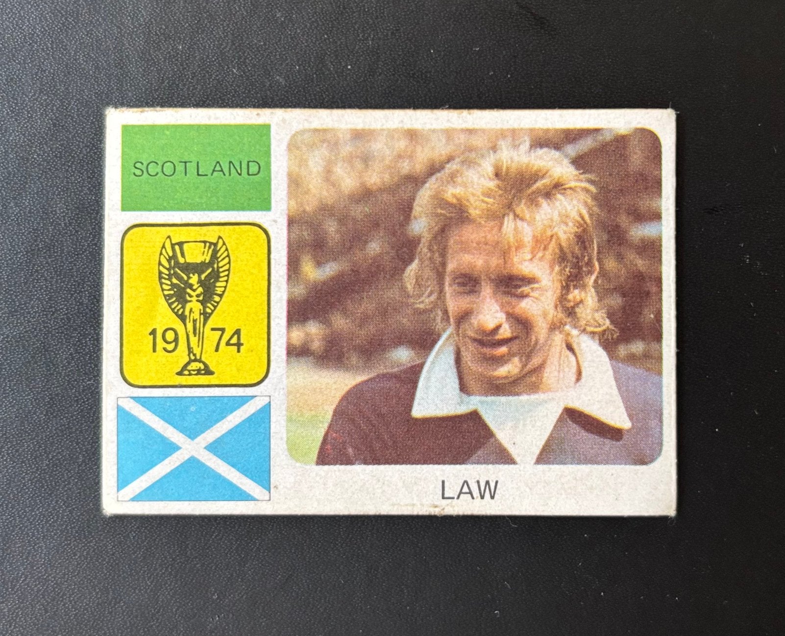 Denis Law | Monty Gum | 1974, Ophalen of Verzenden, Zo goed als nieuw, Plaatje