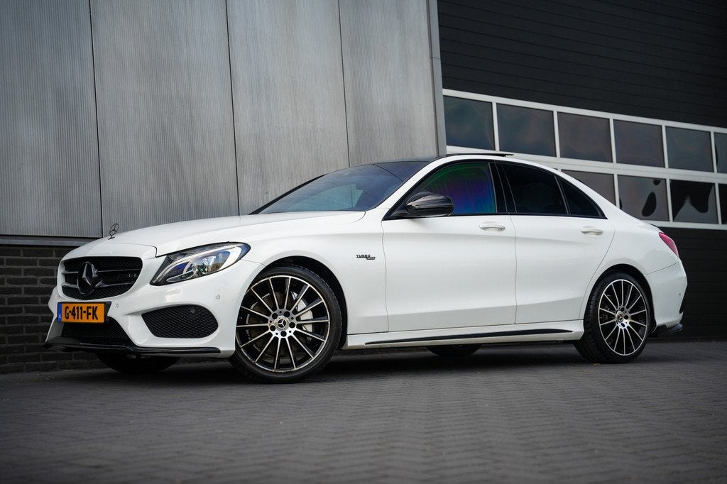 Mercedes-Benz C-Klasse 250 211 pk Edition 1 AMG-Pakket / Pan, Automaat, Euro 6, 4 cilinders, Wit