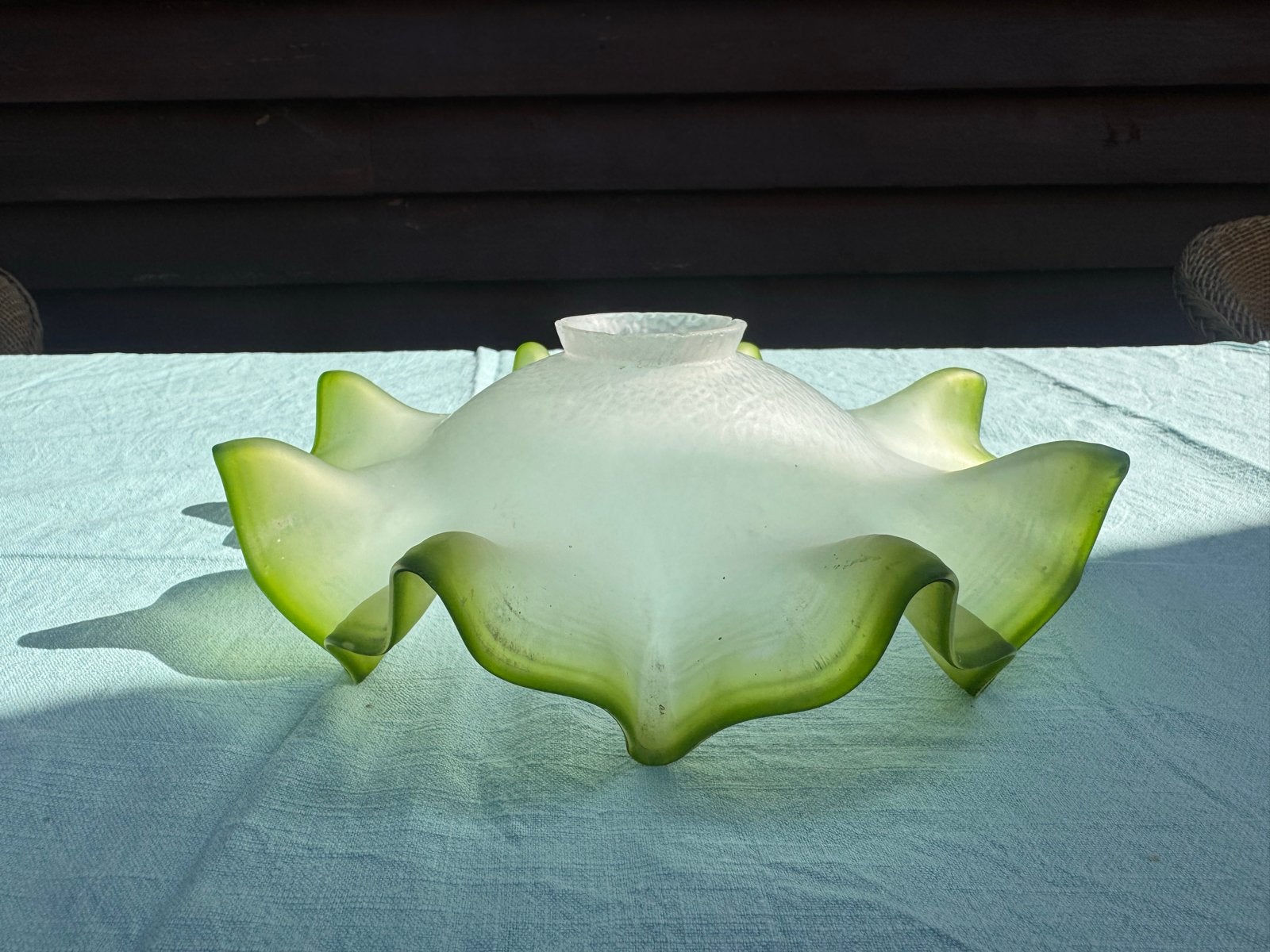 Frans lampenkapje van opaline glas, Ophalen of Verzenden
