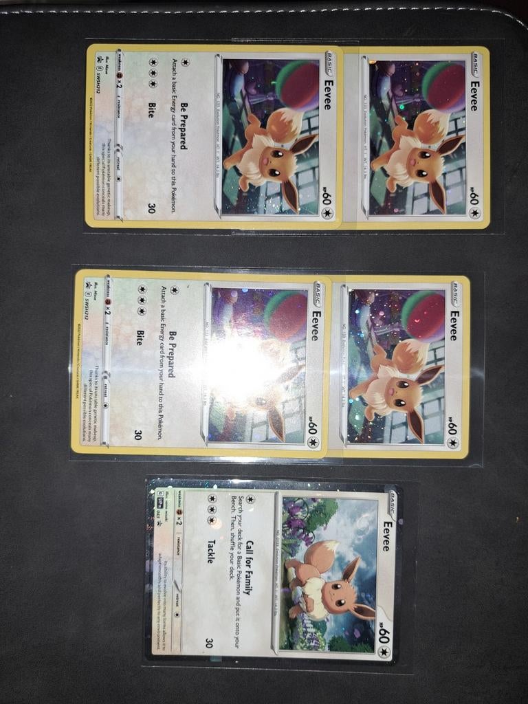 2x Eevee . Swsh 2x.  Svp 0x, Ophalen of Verzenden, Nieuw, Meerdere kaarten, Foil