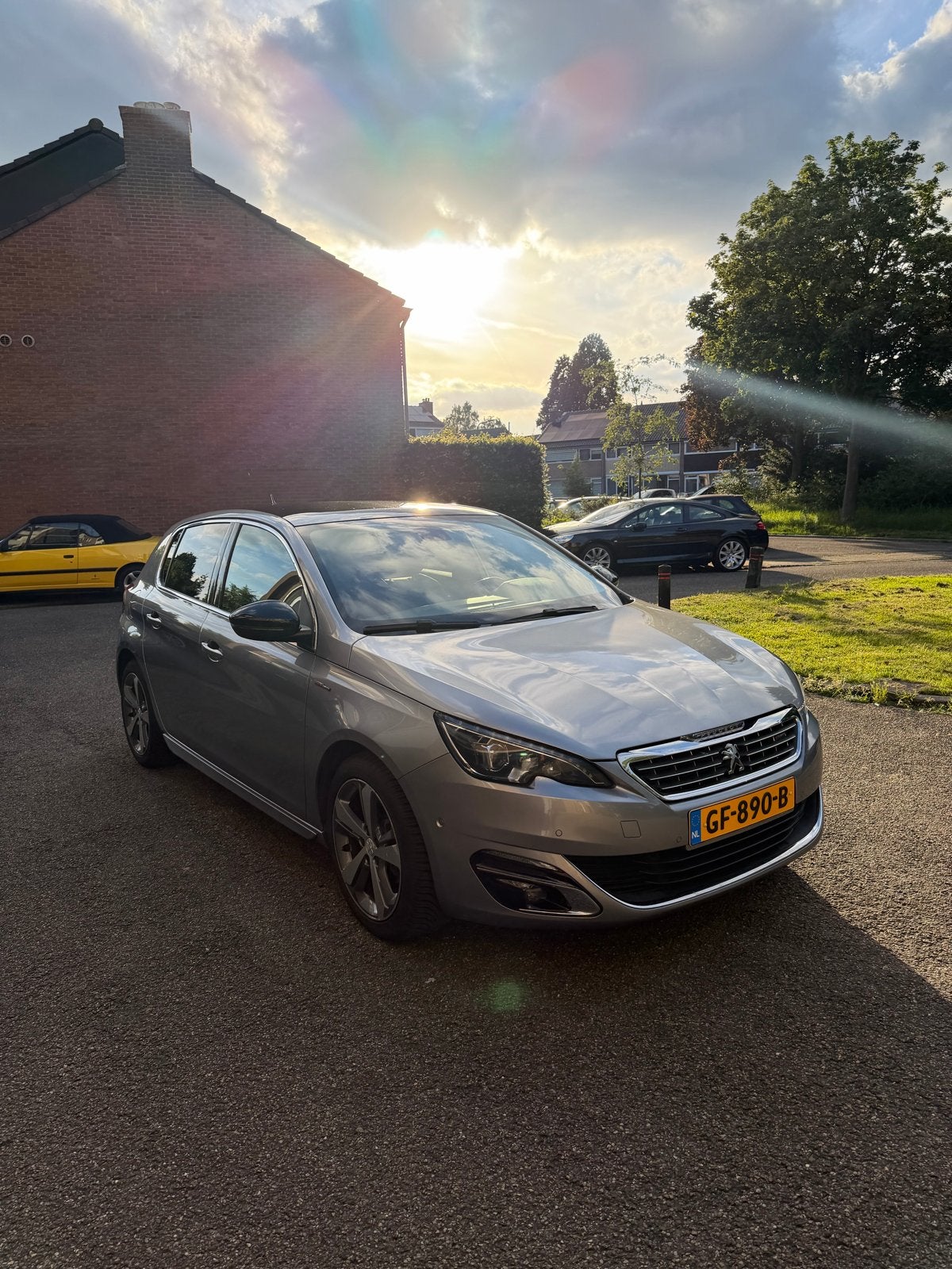 Peugeot 308 1.2E-THP 96/130 5-D 2015 Grijs GT line, Auto's, Peugeot, 49 €/maand, Origineel Nederlands, Handgeschakeld, 3 cilinders
