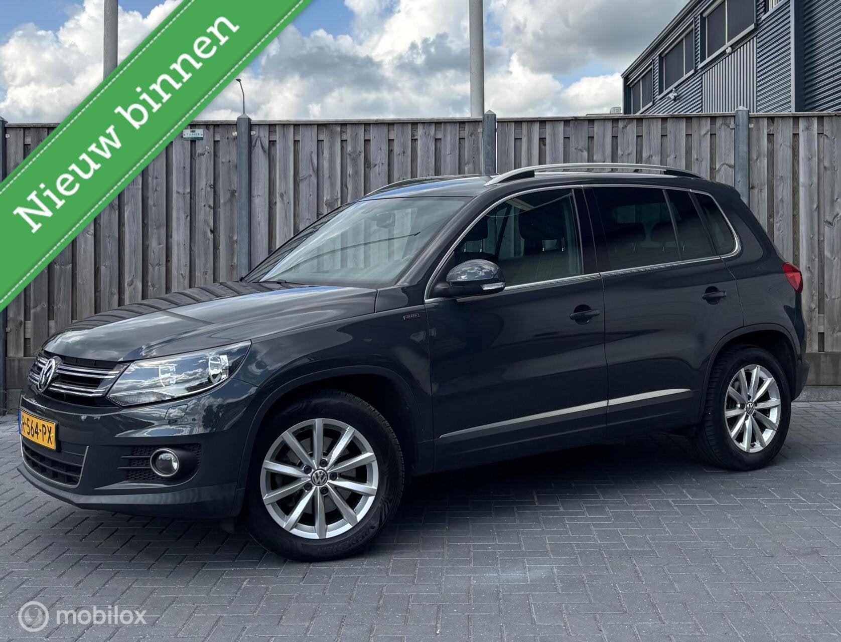 Volkswagen Tiguan 1.4 TSI Sport&Style/STOELVW/NAVI/PDC/, Voorwielaandrijving, Euro 5, Gebruikt, 4 cilinders