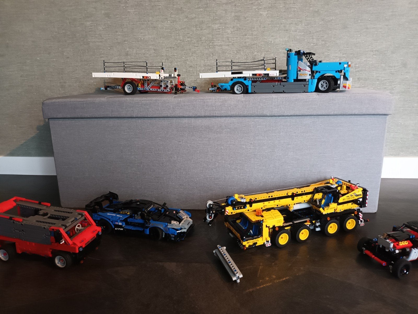 Technic lego 42098, 42108 en 42123, Ophalen of Verzenden, Zo goed als nieuw