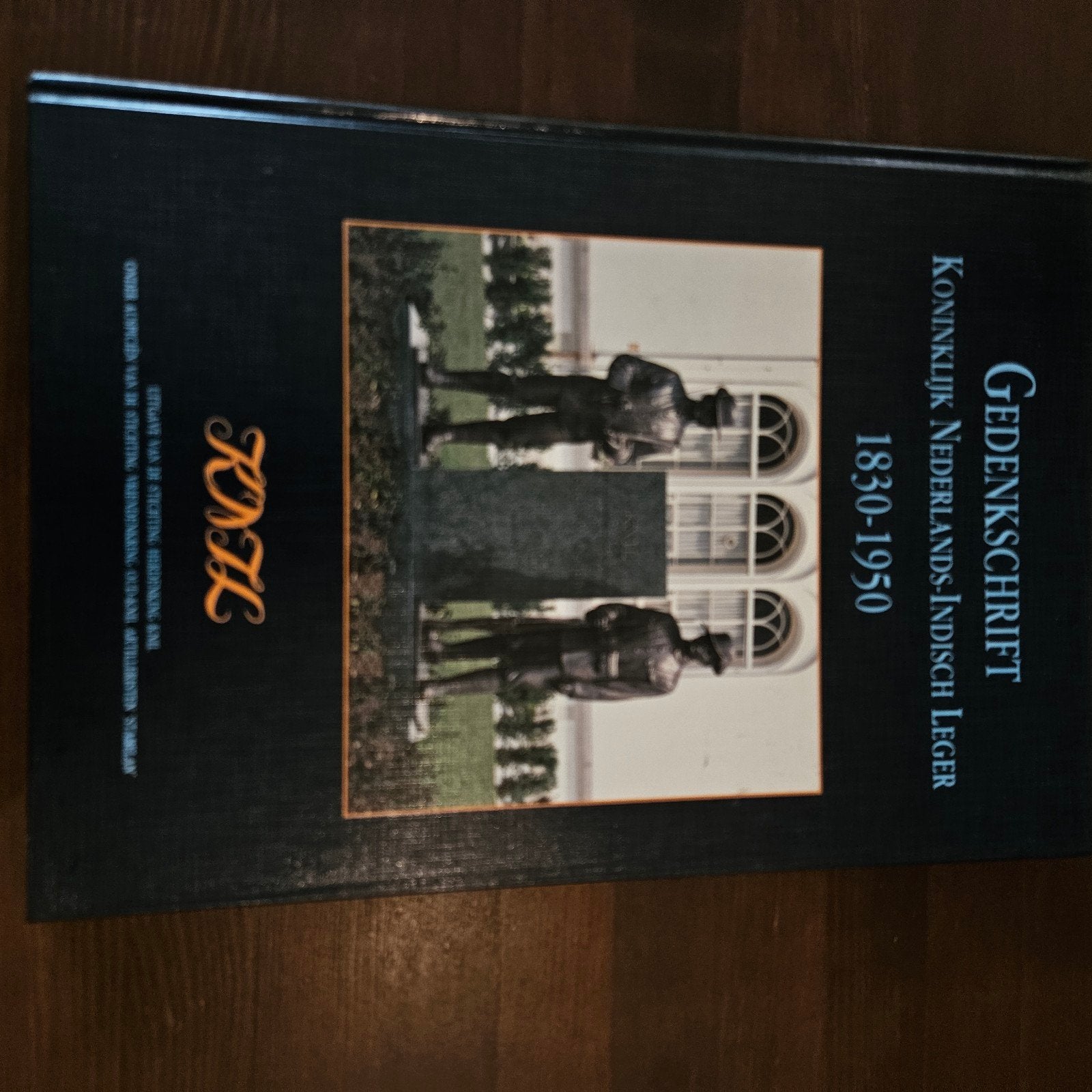 Gedenkschrift Koninklijk Nederlands-Indisch Leger 1830-1950, Ophalen of Verzenden, 20e eeuw of later, Zo goed als nieuw, Stichting Reünisten KNIL