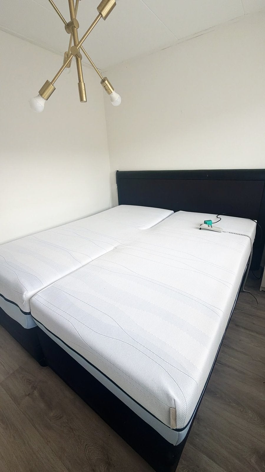 Verstelbaar tweepersoonsbed 180x210 cm zwart hoofd bord, Huis en Inrichting, 210 cm, Tweepersoons, Ophalen of Verzenden, 180 cm