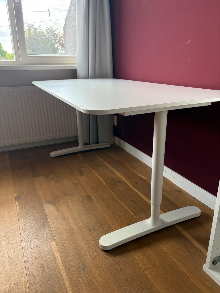 Bureau, Huis en Inrichting, Bureaus, Ophalen, Nieuw, IKEA, In hoogte verstelbaar