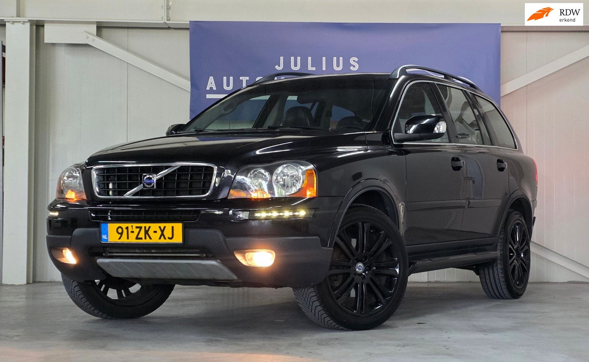 Volvo XC90 3.2 Kinetic Android/Apple Carplay Trekhaak LED 20, Auto's, 238 pk, Gebruikt, Zwart, 7 stoelen