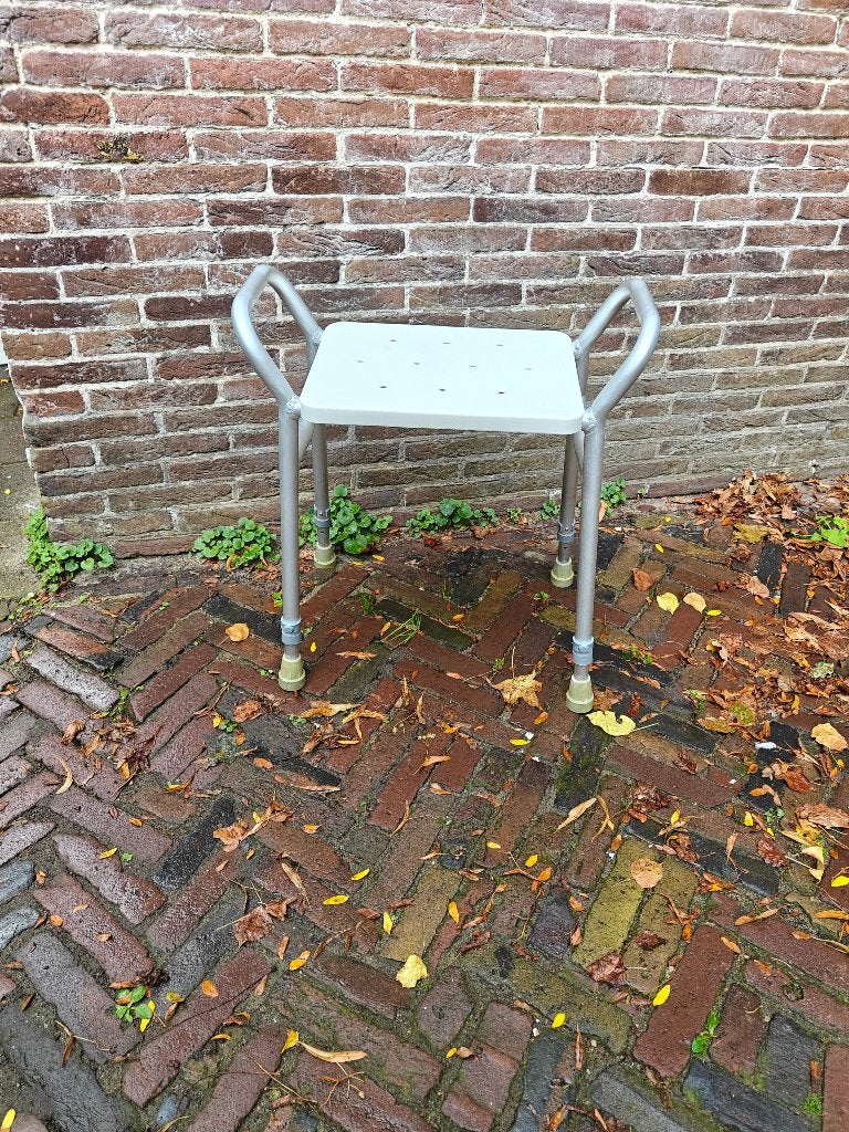 douchekruk, Ophalen, Gebruikt, Onbekend, Onbekend