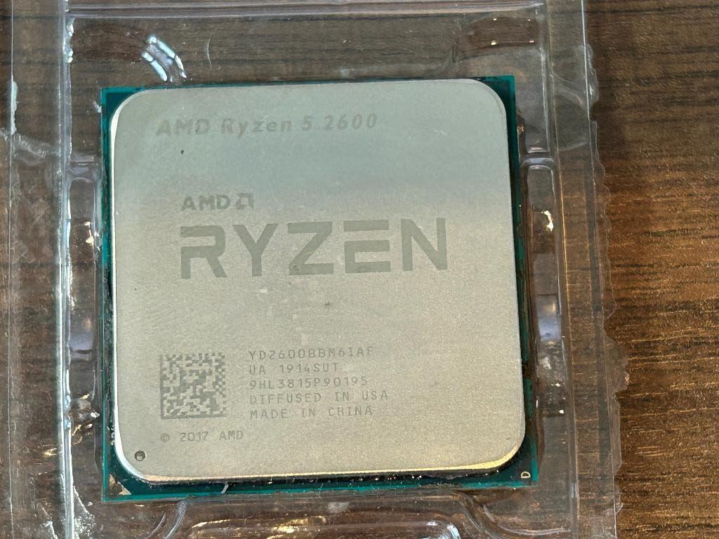 AMD Ryzen 5 2600 Processor Boxed, 6-core, Zo goed als nieuw, Socket AM4, 3 tot 4 Ghz