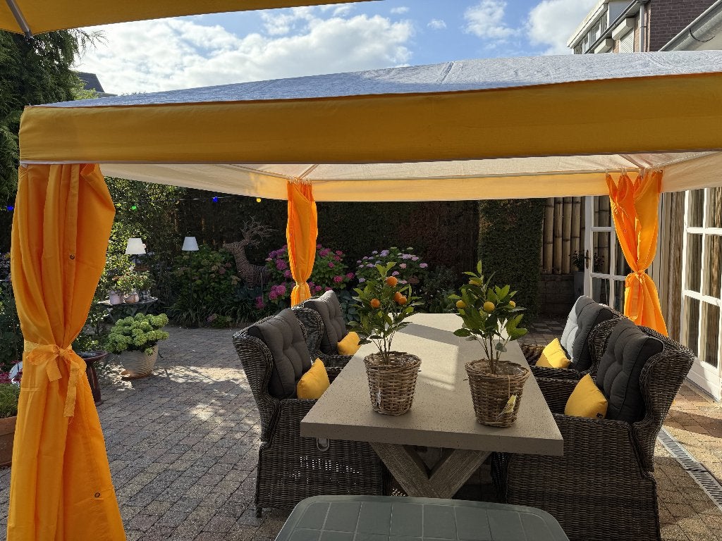 Gezellige Partytent/Paviljoen met Gele Gordijnen, Ophalen, Opvouwbaar, Partytent, Minder dan 4 meter