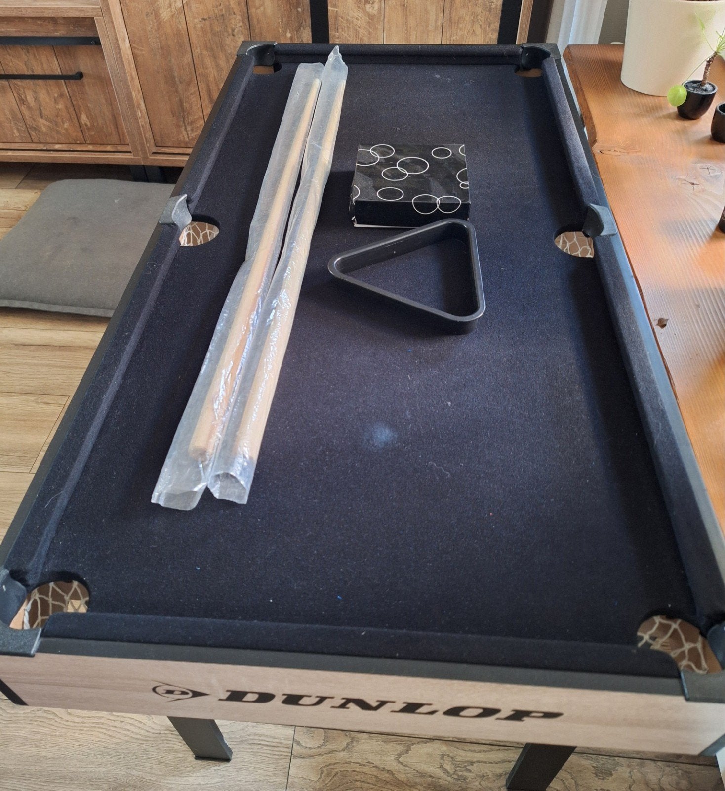 Dunlop Pooltafel met accessoires, Ophalen, Zo goed als nieuw, Pooltafel
