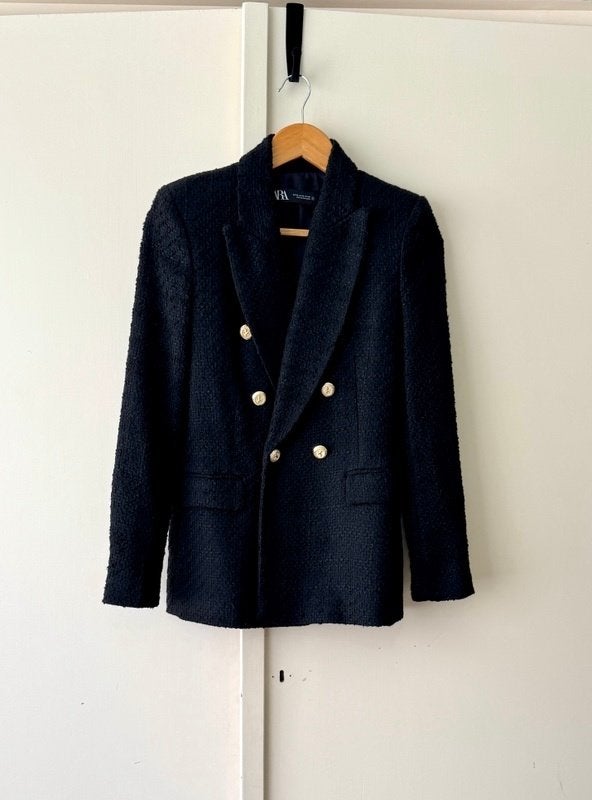 Zara nieuwe bouclé blazer XS 34/36 zwart gouden knopen, Nieuw, Ophalen of Verzenden, Jasje, Maat 34 (XS) of kleiner
