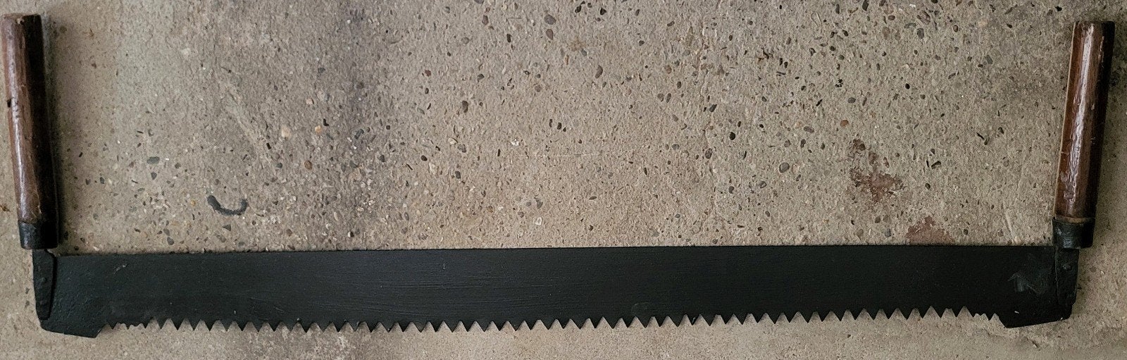 Oude 2-persoons trekzaag / boomzaag met houten handvatten, Ophalen of Verzenden