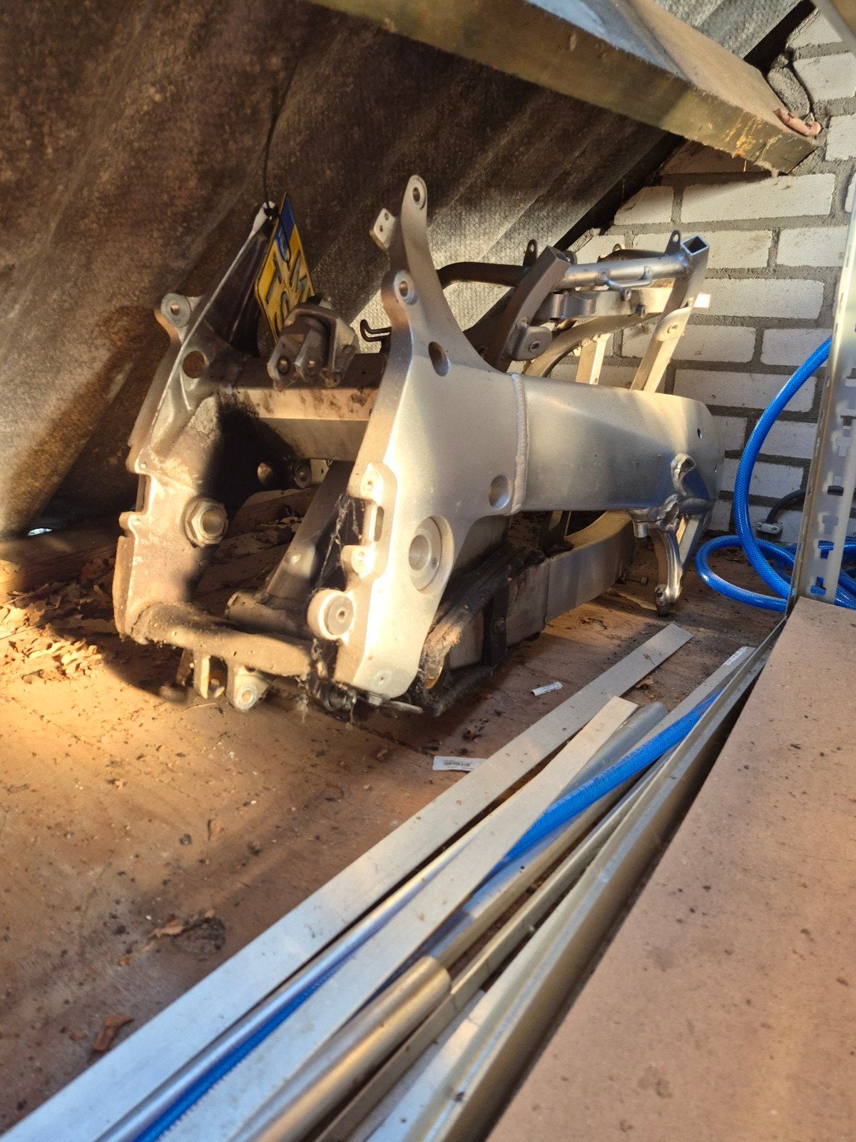 Suzuki SRAD 1996 frame met kenteken/onderdelen., Motoren, Onderdelen | Suzuki, Ophalen