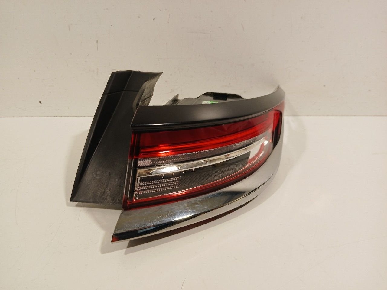 Achterlicht carrosserie rechts DS DS 3, Onderdelen@venauto.nl, Van der Ven Autorecycling B.V., Gebruikt, Ettenseweg 76, 4706 PB Roosendaal, The Netherlands