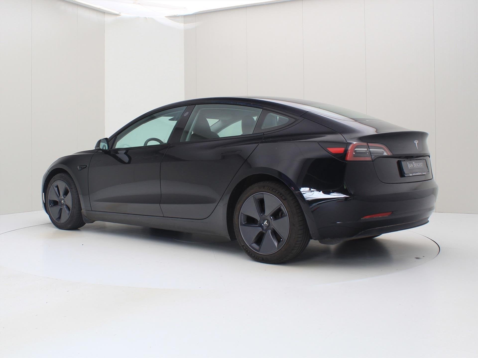 Tesla Model 3 Standard RWD Plus 94.5% SoH UPGRADE [ RYZEN AM, Automaat, Gebruikt, Zwart, Adaptive Cruise Control