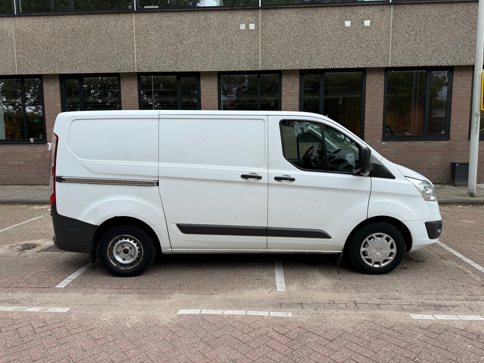 Ford Transit Custom 2016 Wit, 125 pk, 2500 kg, Wit, 14 km/l