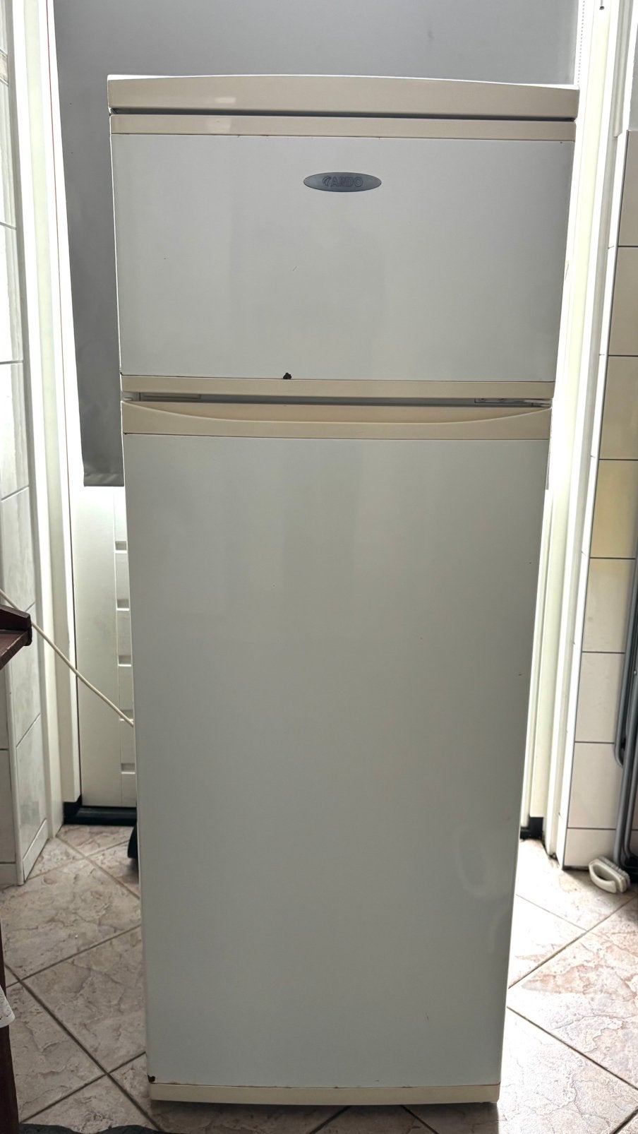 Frenko AKD340 Koelkast- 240L, Ophalen, Gebruikt, 200 liter of meer, 140 tot 160 cm