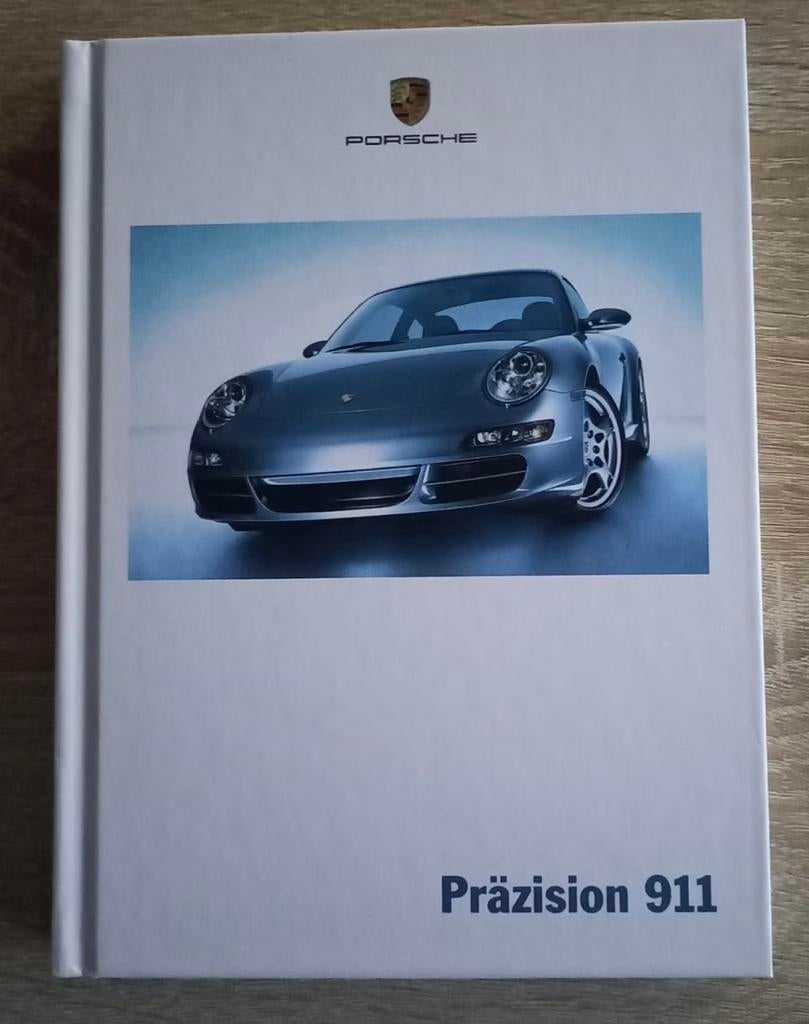 Originele Porsche 997 brochure - Präzision 911, Boeken, Auto's | Boeken, Ophalen, Zo goed als nieuw, Porsche