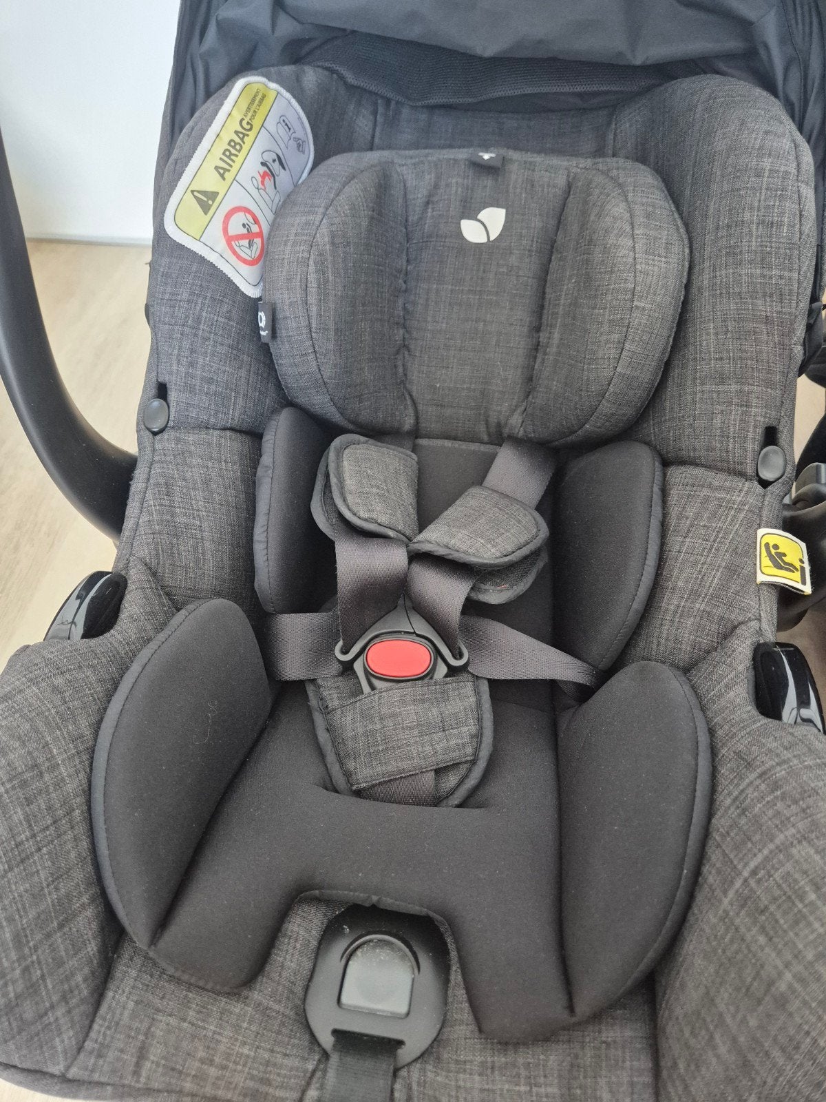 Joie maxi cosi - Zo goed als nieuw, Autogordel of Isofix, Zijbescherming, Zo goed als nieuw, 0 t/m 13 kg