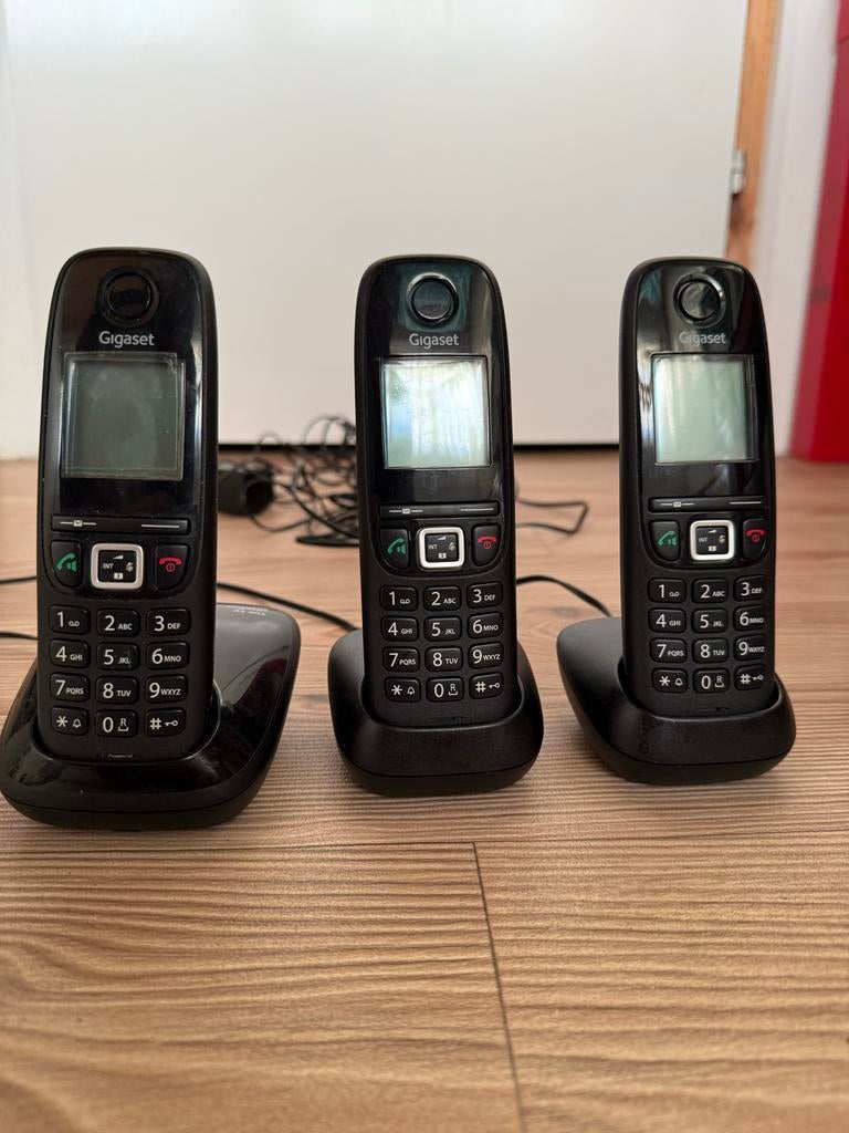 Gigaset AS405 DECT telefoonset met 3 handsets, Telecommunicatie, Vaste telefoons | Handsets en Draadloos, Ophalen, Gebruikt, 3 handsets