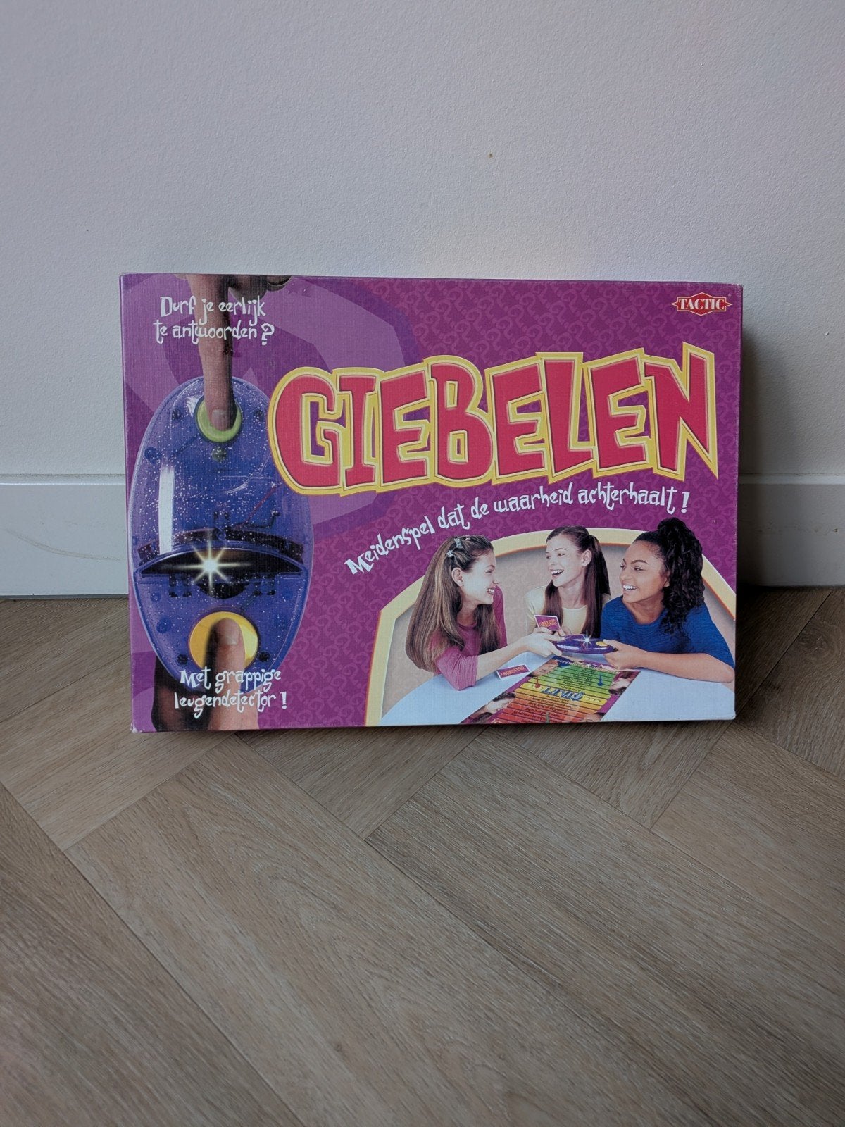 Giebelen bordspel met leugendetector, Vijf spelers of meer, Ophalen of Verzenden, Gebruikt, Tactic