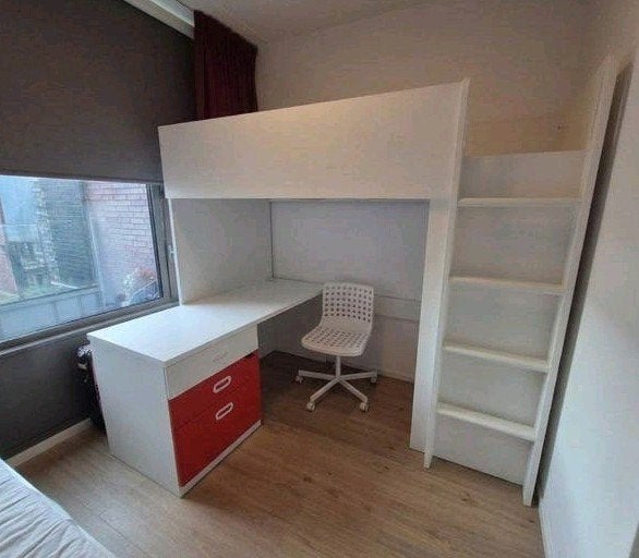 Ikea Stuva / Smastad Hoogslaper wit-rood met bureau,, Ophalen, Eenpersoons, Zo goed als nieuw, 200 cm