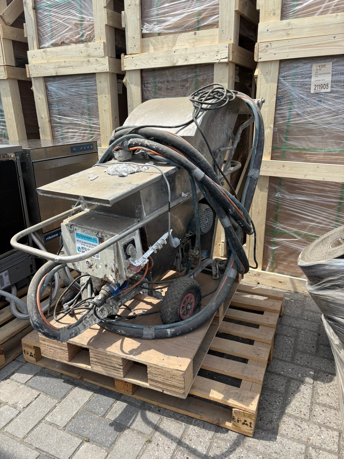 Gips- en spackspuit 400V met compressor en slangen, Doe-het-zelf en Verbouw, Ophalen of Verzenden, Zo goed als nieuw