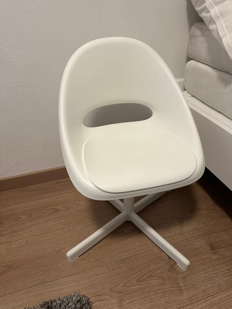Kinder bureaustoel, Huis en Inrichting, Stoelen, Ophalen, Eén