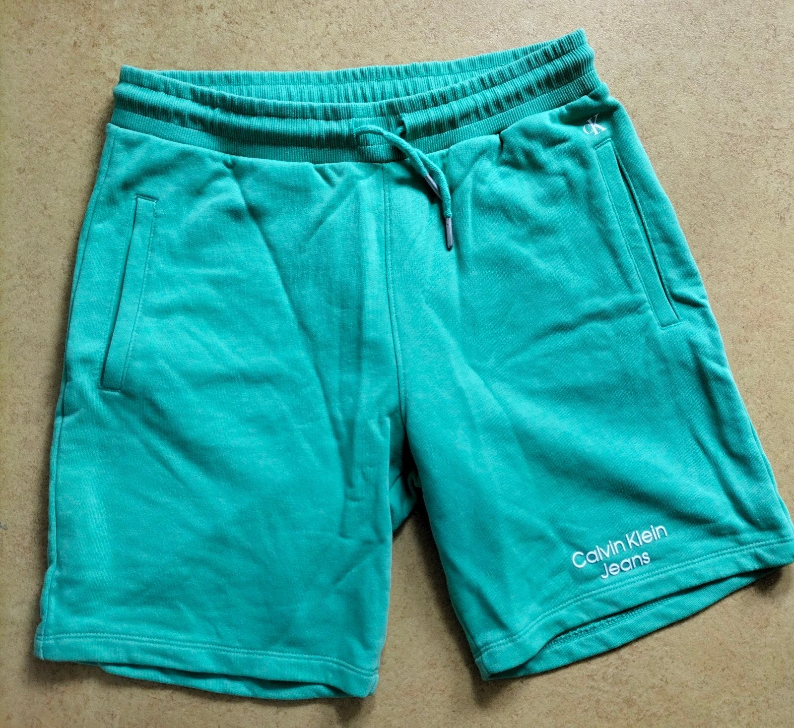 Calvin Klein short  mt 16, Broek, Zo goed als nieuw, Jongen, Calvin Klein
