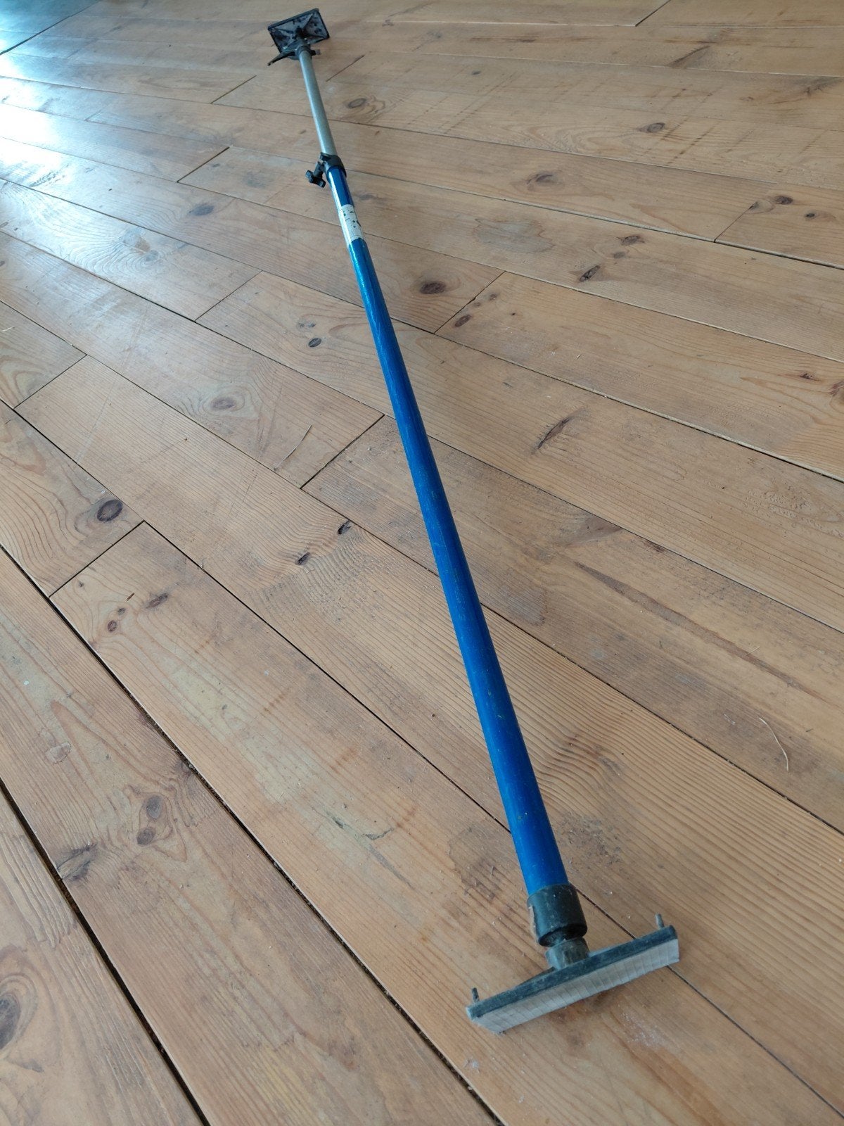 2 st Uitschuifbare plafondsteun / montagesteun, Doe-het-zelf en Verbouw, Gereedschap | Handgereedschap, Ophalen of Verzenden, Gebruikt