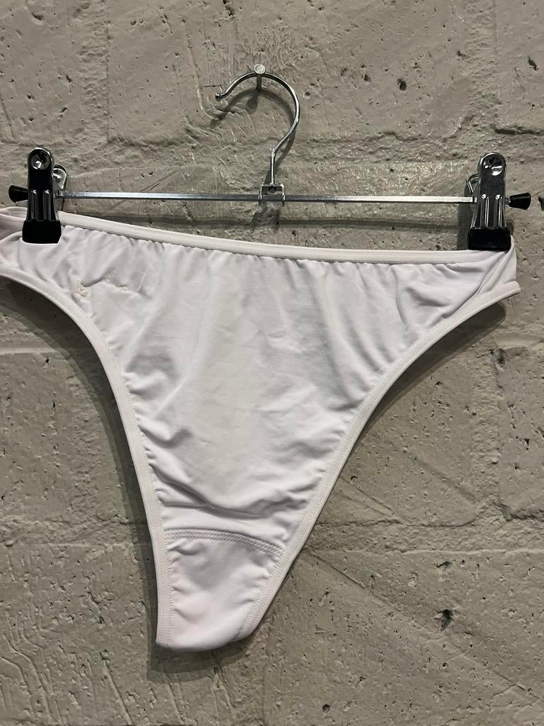 Avet string maat XL 42 NIEUW!! Nu €5,-, Ophalen of Verzenden, String