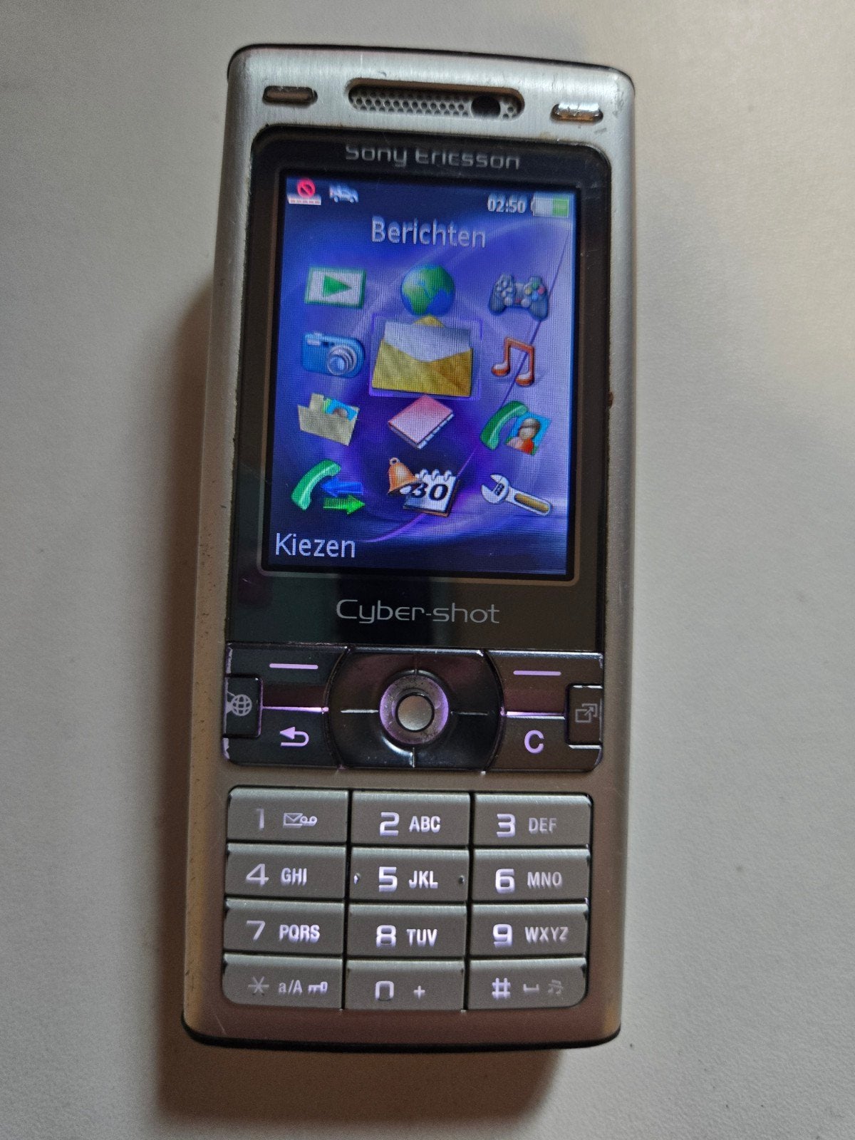 Sony Ericsson W800i Walkman, Telecommunicatie, Gebruikt, Verzenden, Overige systemen, Fysiek toetsenbord