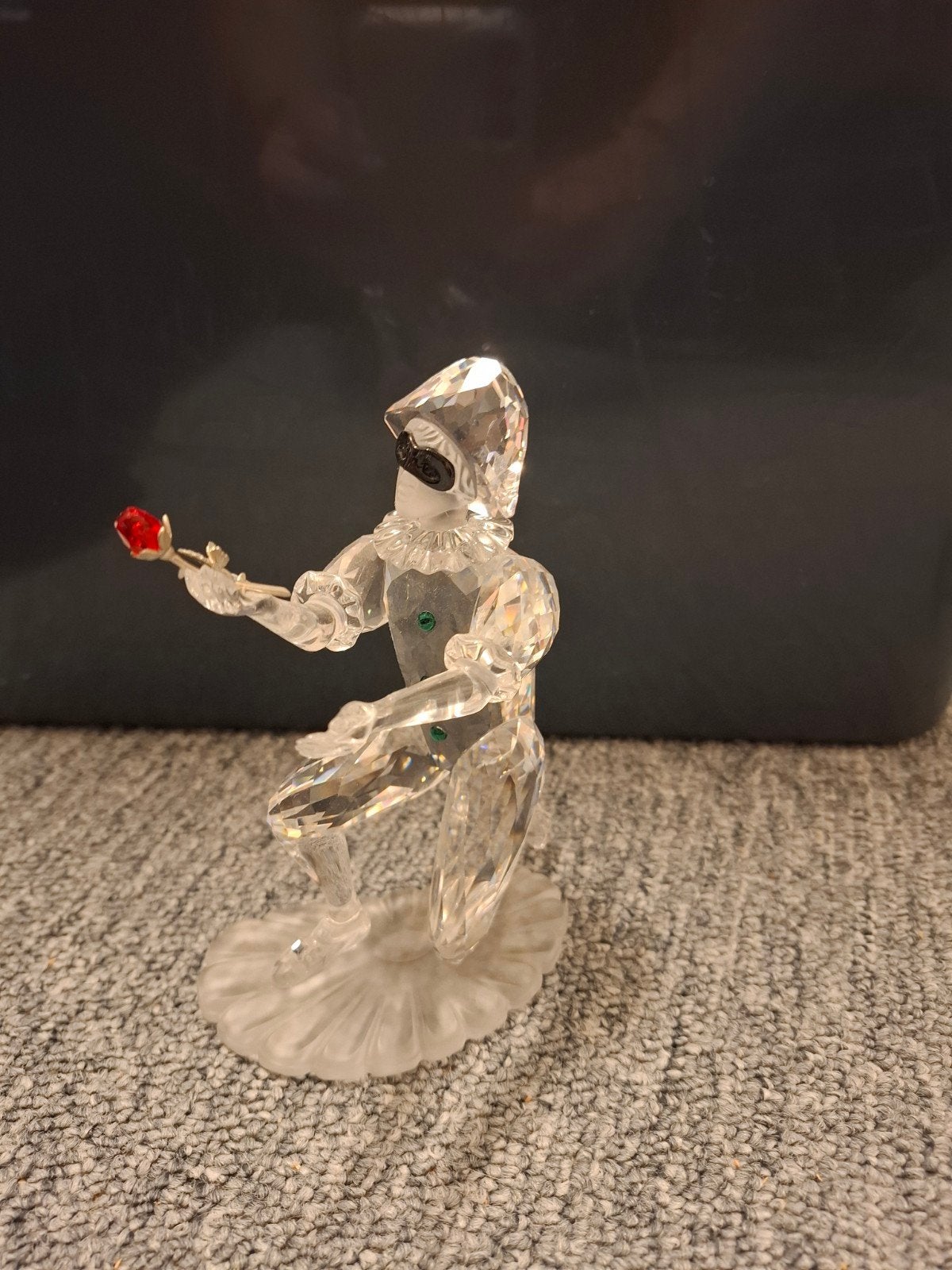 Swarovski Jaarstuk 2001 Harlekijn met Roos (geen doosje), Verzamelen, Ophalen of Verzenden, Zo goed als nieuw, Figuurtje