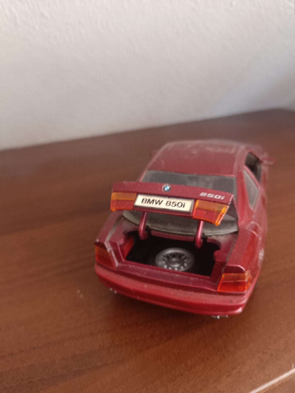 BMW 850i modelauto - Gedetailleerd schaalmodel, Ophalen of Verzenden, Gebruikt, Auto, Overige merken