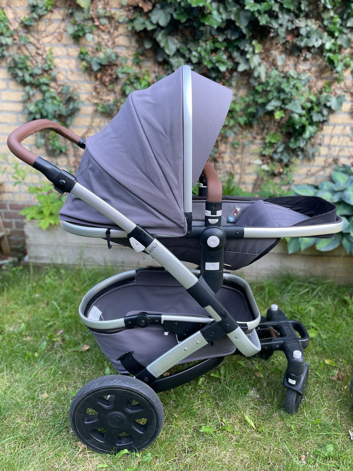 Joolz Geo2 Kinderwagen + veel accessoires & nieuw onderstel, Kinderen en Baby's, Zo goed als nieuw, Combiwagen, Met reiswieg, Ophalen