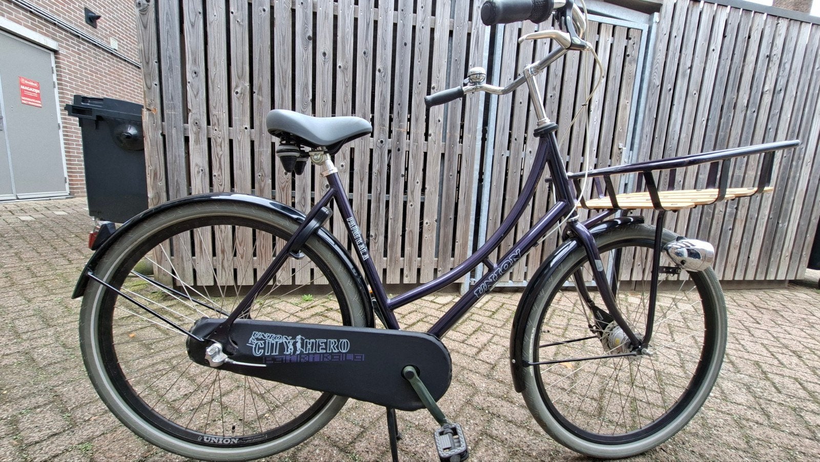 Union City Hero Damesfiets met Voordrager (donker paars), Versnellingen, Trommelrem, Ophalen, Overige merken
