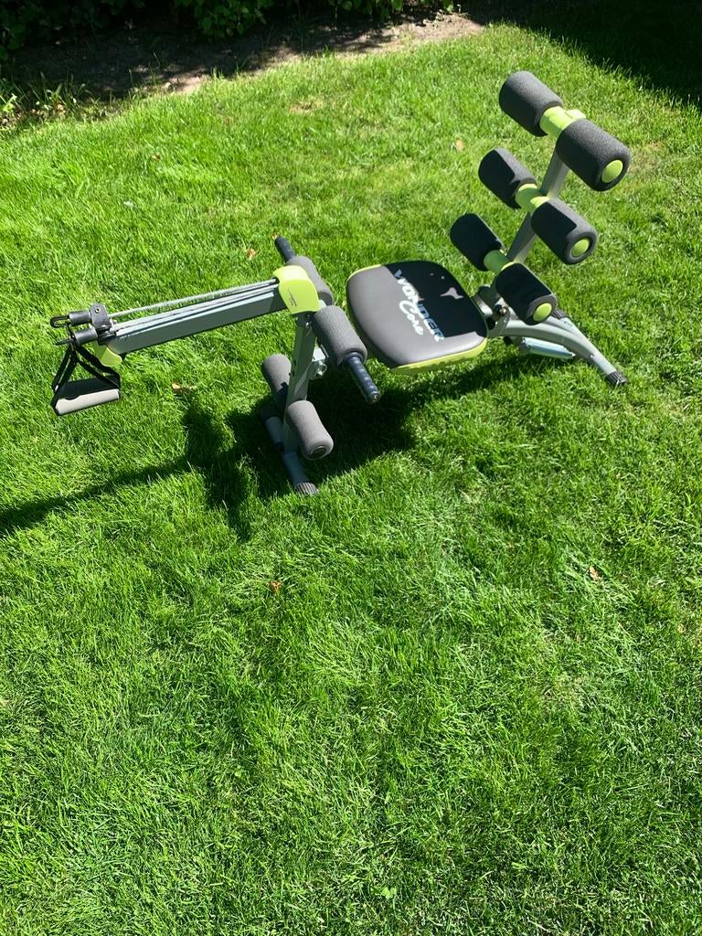 Wonder Core 2 - Fitnessapparaat voor buikspieren en meer, Sport en Fitness, Fitnessmaterialen, Ophalen, Gebruikt, Benen, Overige typen